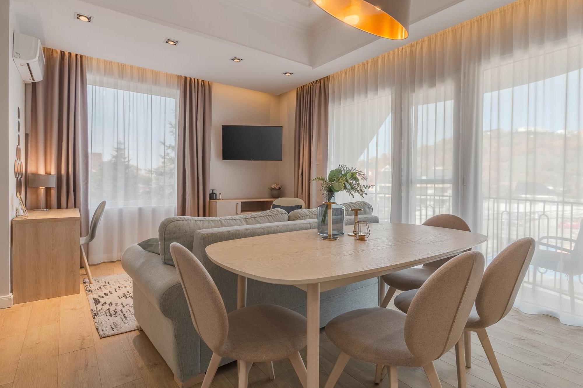 Dozsa Residence ออราแด ภายนอก รูปภาพ