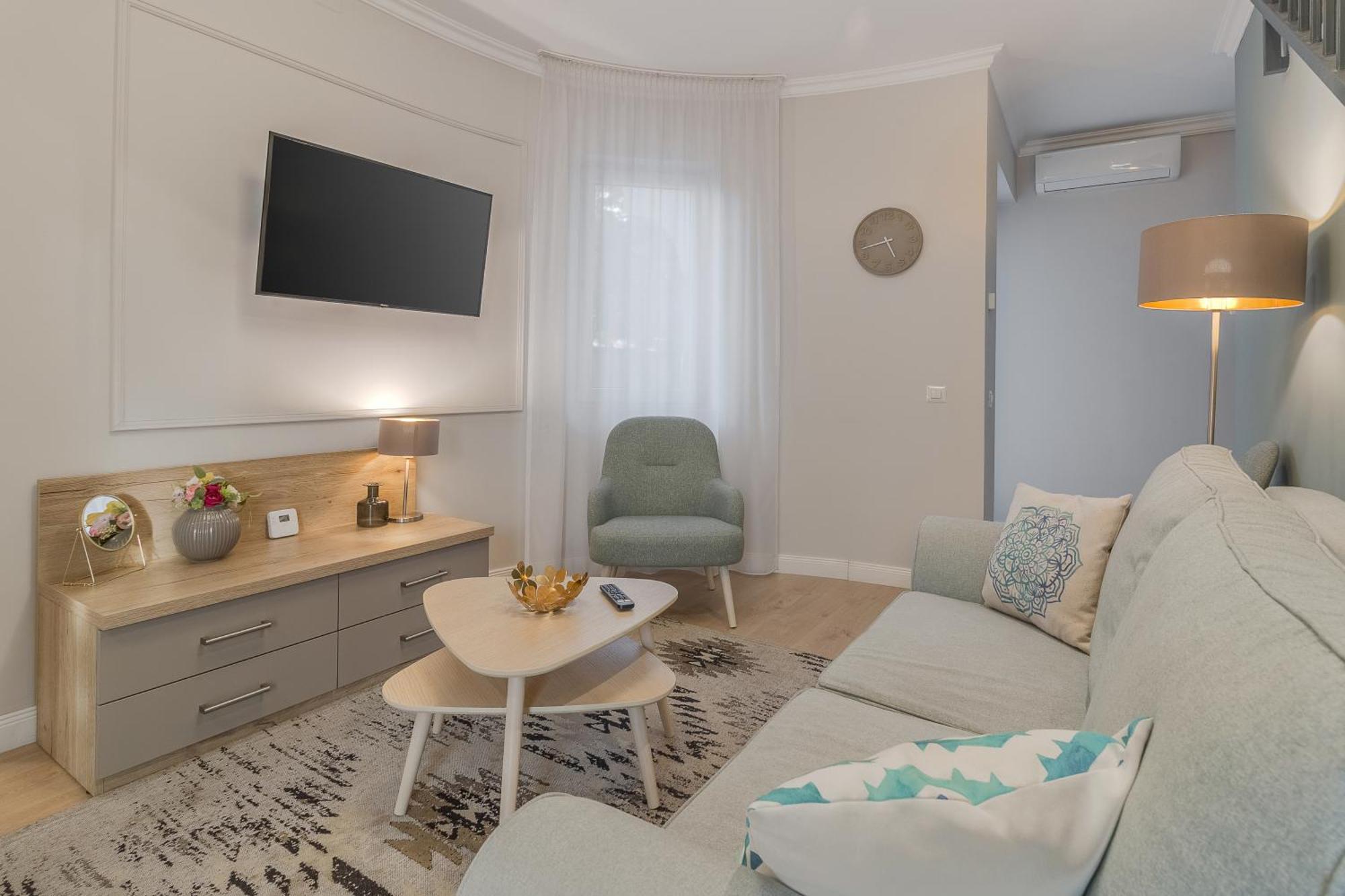 Dozsa Residence ออราแด ภายนอก รูปภาพ